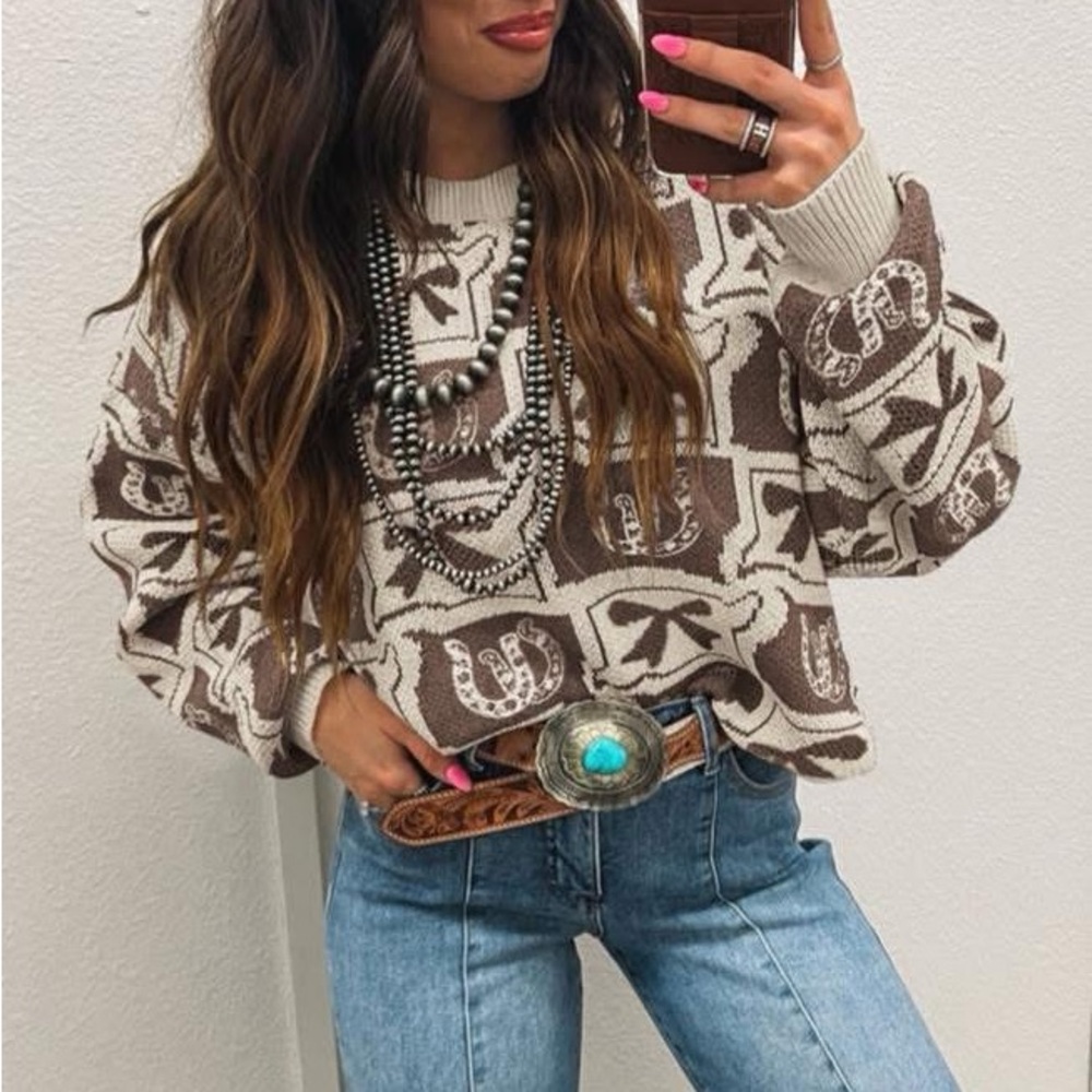 NWT Horse shoes with bows Brown and Cream Patterned Sweater